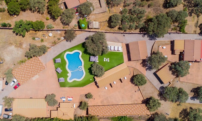 Obejo Ski Chalet | Discover Cubo's Family 20 at Hacienda El Encinar