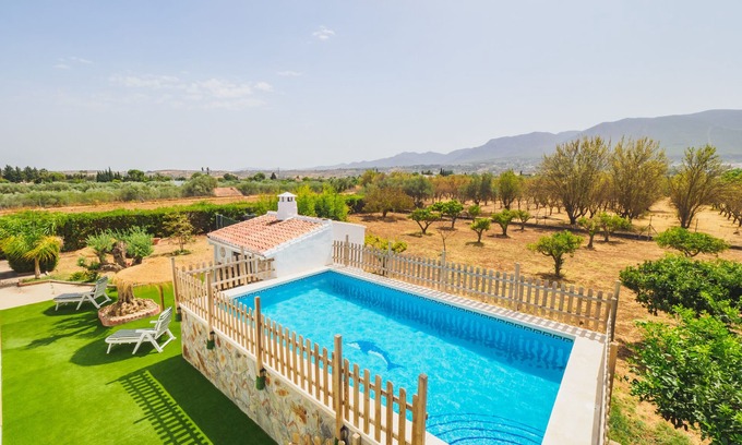 Alhaurin el Grande Cottage | Discover Cubo's Finca Isabel: Private Pool & Ocean Views