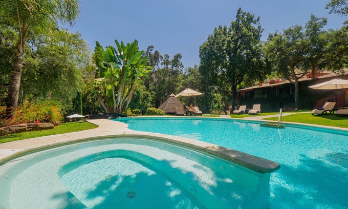 Coin Cottage | Experience Nature at Cubo's Finca La Fuente del Pedregal