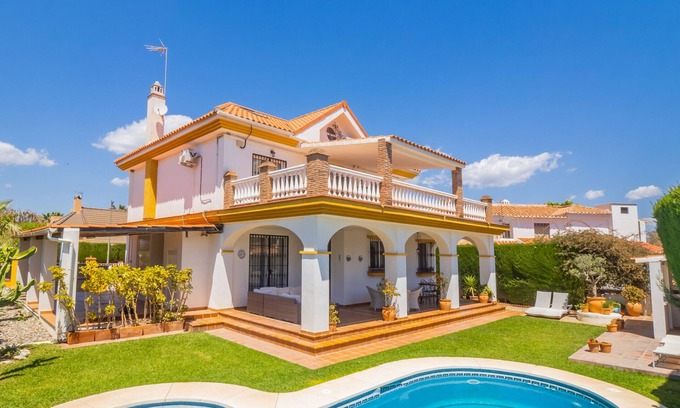 Guadalmar Villa | Villa Yedra Guadalmar: Beachside Escape with Heated Pool