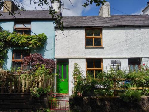 Gallt Y Foel House | Pet-Friendly Getaway at Cuddfan - Rated 9.8 by Guests