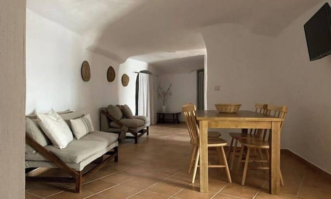 Cuevas del Campo House | Family-Friendly Escape at Cueva de Ramón y Elvira Hotel