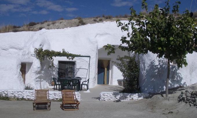 Baza Apartment | Discover Cuevas Alcobas: Family-Friendly with Pool Access