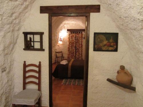 La Alqueria House | Pet-Friendly Retreat at Cuevas el Balcón de Orce - 10/10 Rating
