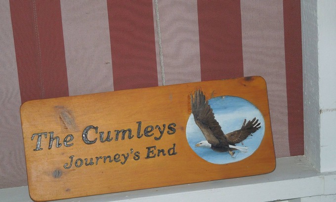 Waupaca Cottage | Top-Rated Cumley's Journeys End Cottage on McCrossen Lake