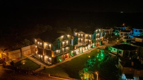Mithatpasa Hotel | Discover Cunda Nisa Otel: Family-Friendly Comfort Awaits