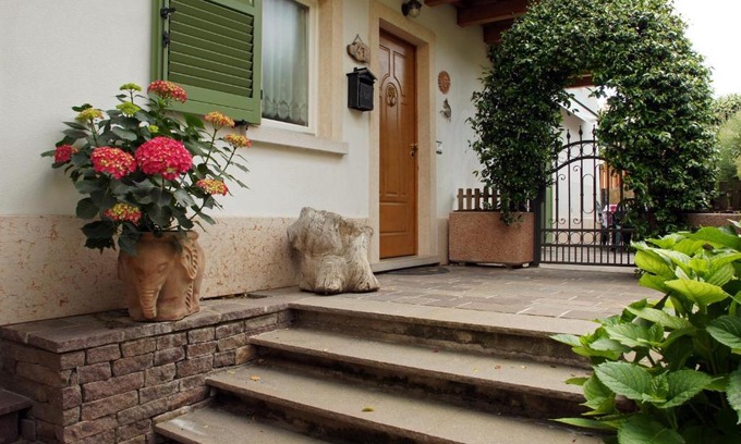 Verla Apartment | Experience Cuore nel Muller: Pet-Friendly Retreat, 9.8/10