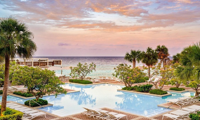 Piscadera Resort | Relax at Curacao Marriott Beach Resort with Ocean Views