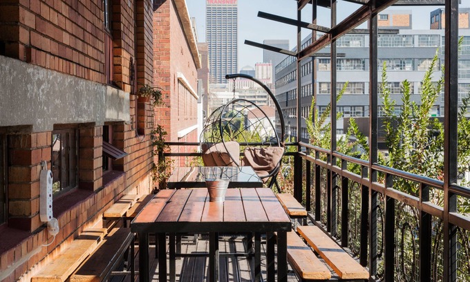 Downtown Johannesburg Hostel | Discover CURIOCITY Johannesburg - A 4-Star Hostel Experience