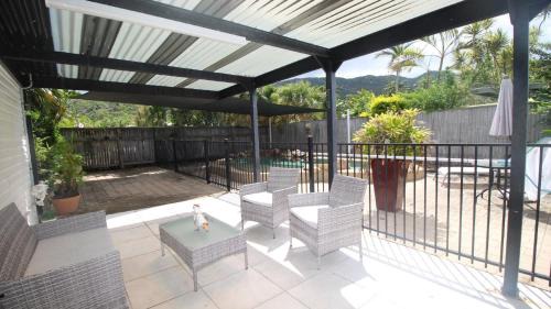 Nelly Bay House | Relaxing Retreat at Curlew Cottage, Nelly Bay with Pool