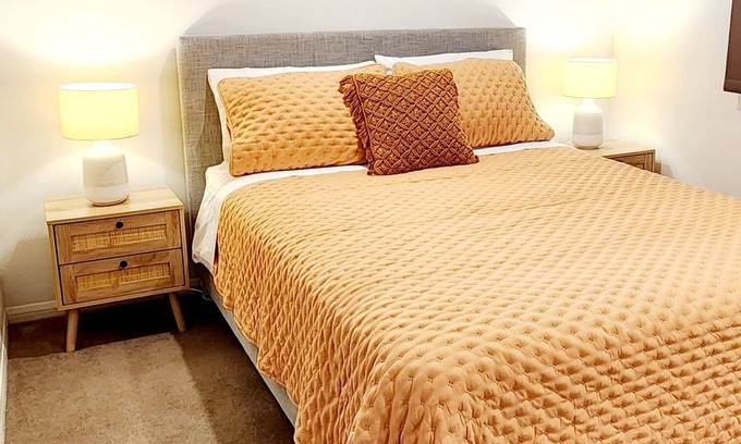 Currimundi House | Family-Friendly Currimundi Holiday House with Breakfast Included