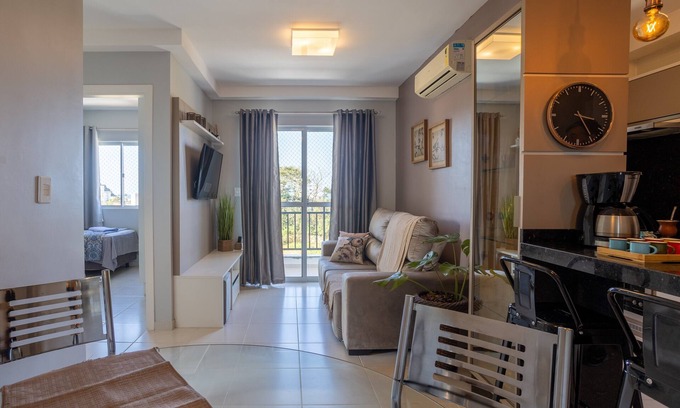 Penha Apartment | Ideal Curta Praia do Quilombo - Palladium V: Family & Pet Friendly