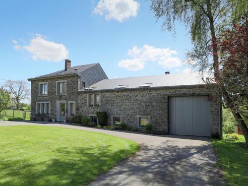 Tenneville House | Cozy Holiday Home with Fenced Garden & Pet-Friendly Amenities