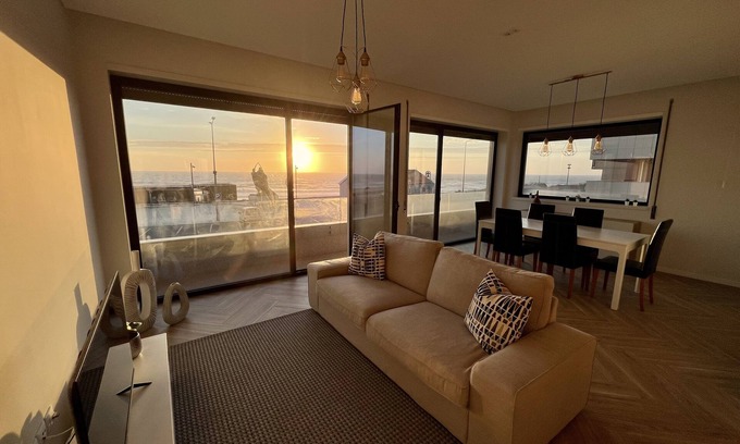 Praia de Mira Apartment | Beautiful Custódio Ocean View with Spa & Kitchen Amenities