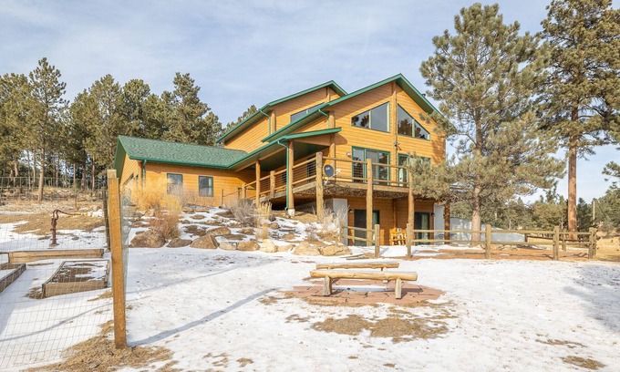 Custer House | Experience Custer Cabin: Family-Friendly Retreat with Spa
