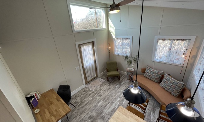 Montopolis House | Modern Home Near Downtown with Fenced Yard & Spa Access