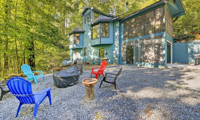 Ellijay Cabin | Modern Cabin Retreat with Spa, Hot Tub & Tesla Charger