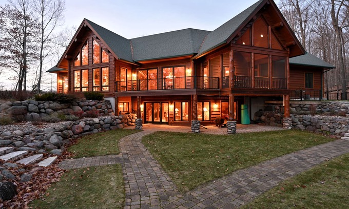 Hayward House | Family-Friendly Log Cabin Retreat on Round Lake with Pool