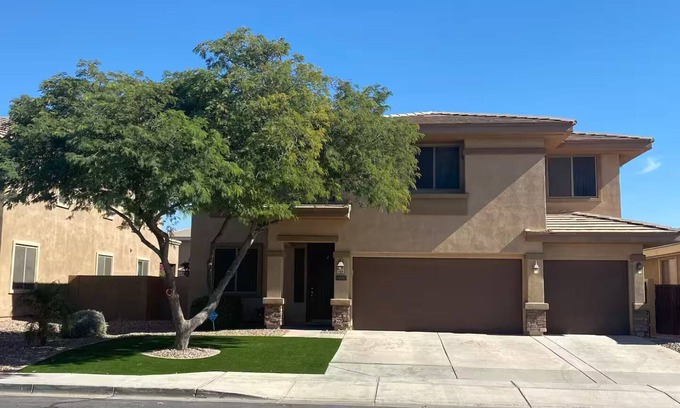 Roosevelt Park House | Elegant Home with Private Pool & Spa - Rated 9.2/10!