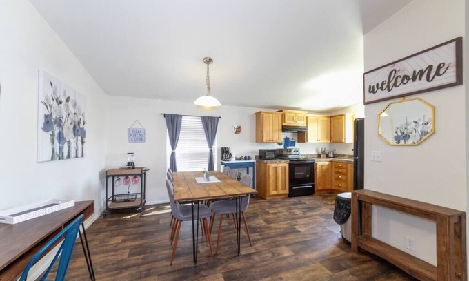 Nevada - Lidgerwood House | Charming 3 Bed, 2 Bath Retreat with Breakfast in Spokane
