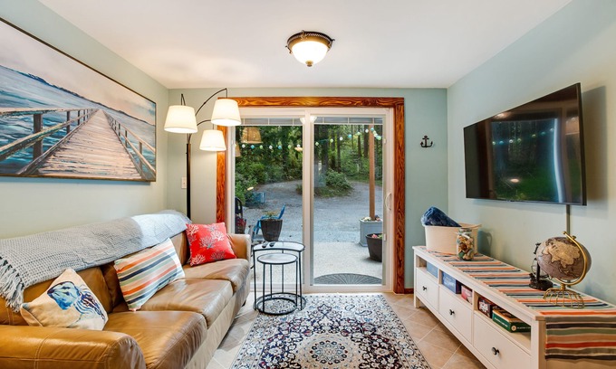 Camano Island Cottage | Charming Beachside Cabin with Ocean View & Firepit