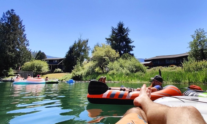 Lake Cowichan Cottage | Charming Cottage Near Cowichan River with Shared Dock