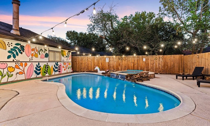 Spring House | Cozy 3BR Getaway with Pool & Spa – Guest Rated 10/10