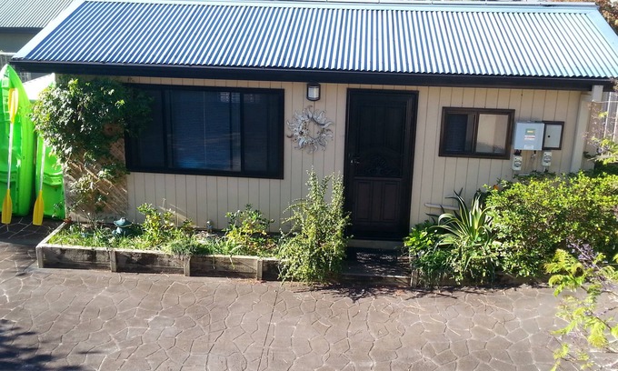 Saratoga Cabin | Cute hideaway on Central Coast NSW ( SORRY, NO PETS /STRICTLY NO SMOKING)
