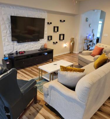 Kyle House | Kid-Friendly Getaway: Cozy Room in Kyle Near Austin