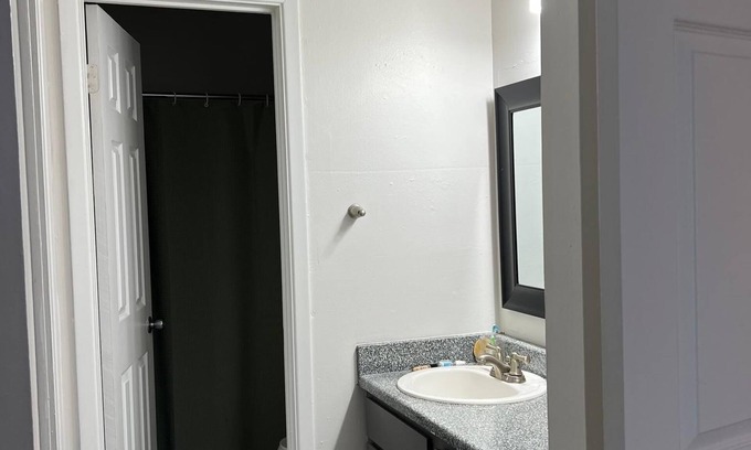 South Manchaca Apartment | Cozy Southern Austin Rental with Pool & Pet-Friendly Options