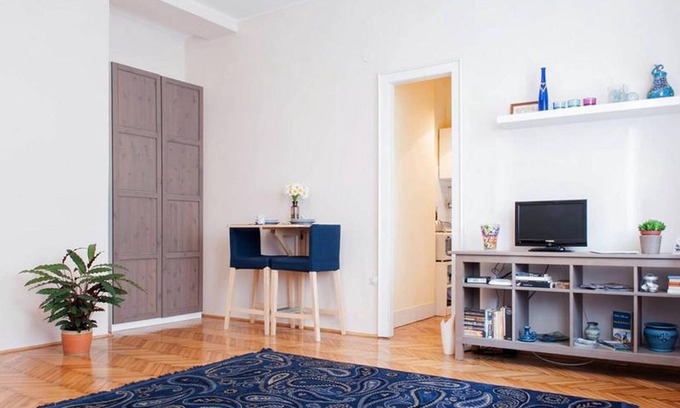 Terezvaros Apartment | Ideal Studio in the Diplomatic Area with Pool & Breakfast