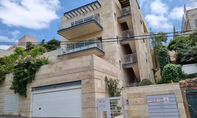 Ein Karem Apartment | Charming Studio Near Yad Vashem with Free Parking