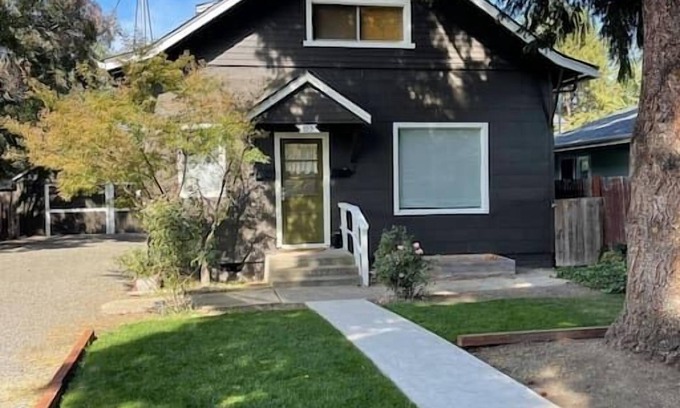 Medford Apartment | Charming Vintage Boho Apartment Near Downtown Medford