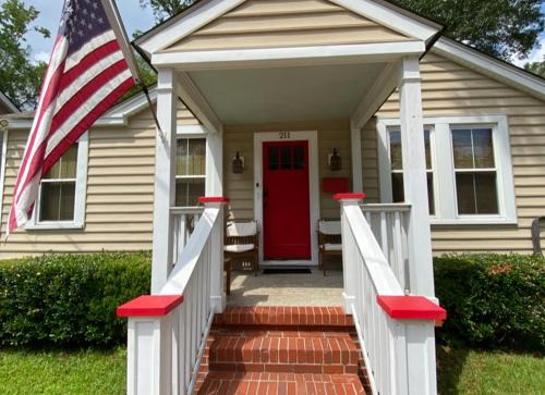 West Ashley House | Cutest Cottage in Charleston!