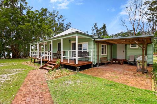 Bombah Point House | Cutlers Cottage