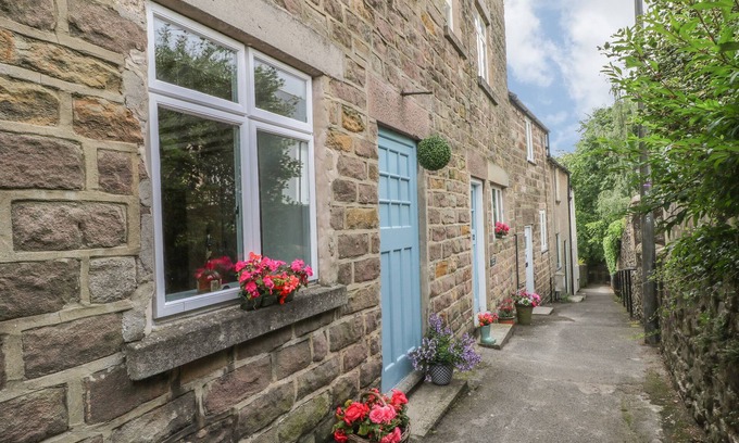 Wirksworth Cottage | Discover Cutlers Cottage: Pet-Friendly Retreat in Wirksworth