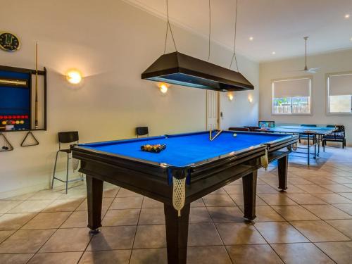Inverloch House | Relaxing Retreat at Cuttriss by the Beach - Pet Friendly!