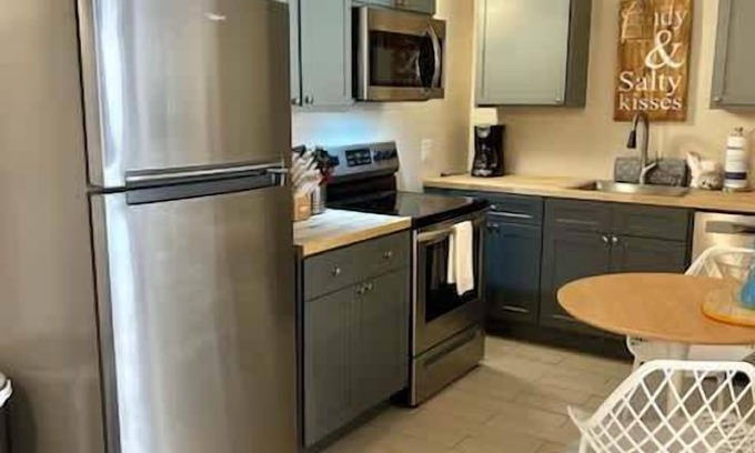 Clearwater Beach Apartment | Family-Friendly Beach to Bay Escape Near Mandalay Loft