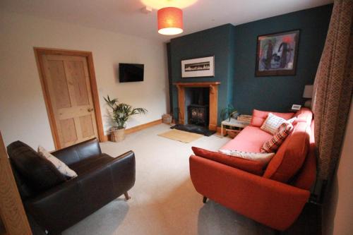 Glasbury House | Delightful Cwmbach Cottage: Pet-Friendly Near Hay on Wye