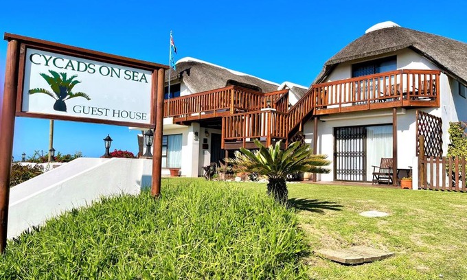 Saint Francis Bay Bed & Breakfast | Oceanfront Retreat at Cycads on Sea Guest House