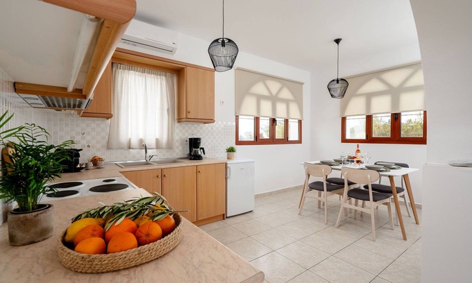 Mikri Vigla Apartment | Ideally Located Cycladic Apartment Steps from Orkos Beach