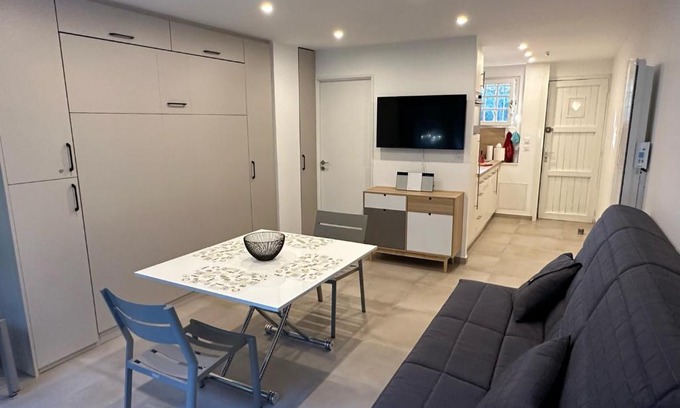 Argeles Plage Apartment | Family-Friendly Retreat at CYEL CATALAN with High Ratings