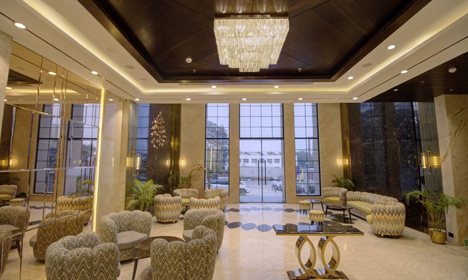 Faizabad Hotel | Relaxing Stay at Cygnett Collection KK Hotel with Pool