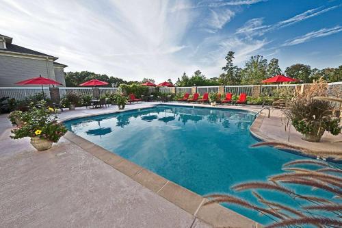 Negreet Hotel | Relax at Cypress Bend Resort with Oceanfront Amenities