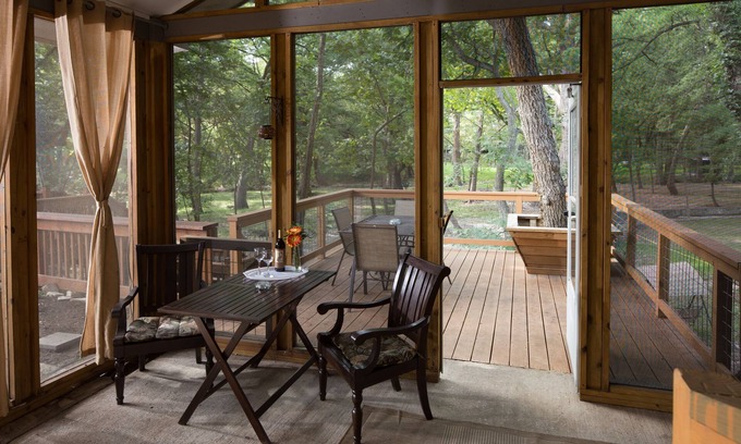 Wimberley Cottage | Pet Friendly Cypress Creek Cottages with Spa Amenities