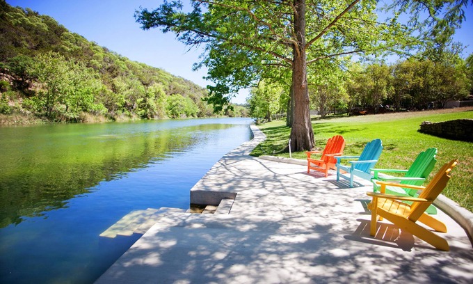 Kerrville House | Unforgettable Cypress Flats: Lakeside Relaxation Awaits