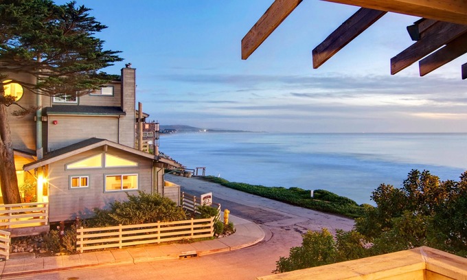 El Granada Hotel | Exceptional Cypress Inn on Miramar Beach with Spa & Dining