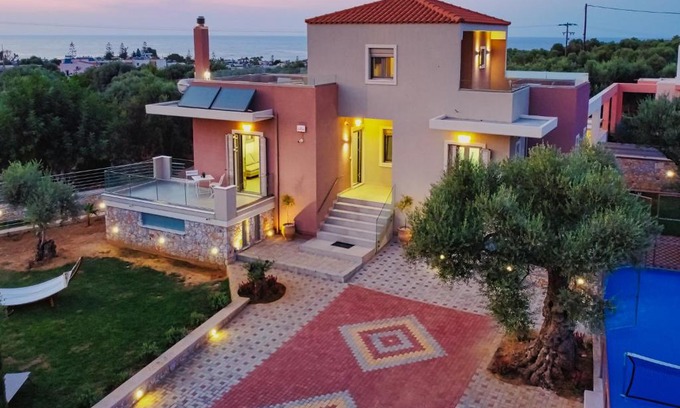 Daratsos Villa | Inviting Cypress Village Villa - Steps from the Beach