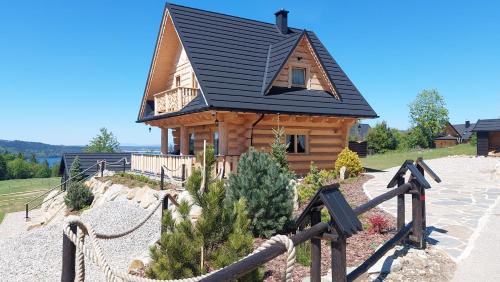 Czorsztyn House | Relax in Nature: Wooden Lodge with Sauna, 4-Star Stay