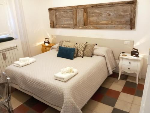 Crotone Bed & Breakfast | Oceanfront Déjà Vu: Guest Rated 9.3 with Breakfast & Views
